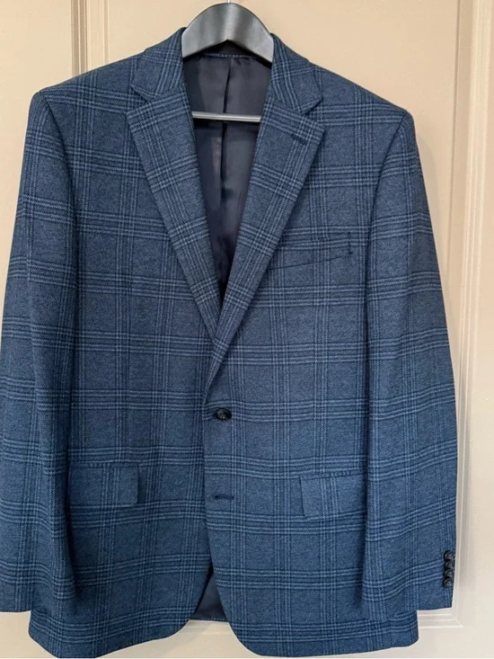 Michael Kors Blue Plaid Blazer – Tailored Fit – Excellent Condition – Size 42R - Picture 1 of 3
